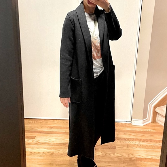 **SOLD** Aritzia Luxe Lounge Jacket - Picture 12 of 12